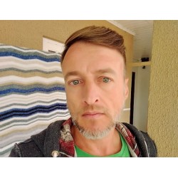 Tribunal do Júri de Campo Largo condena denunciados por matar homem a 41 facadas